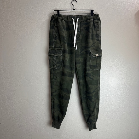 Abercrombie Fitch Vintage Camo Sweatpants Size Medium - Picture 1 of 8